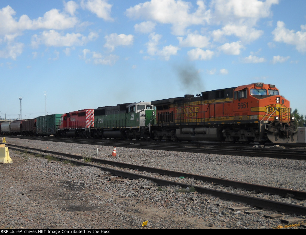 BNSF 5651 East